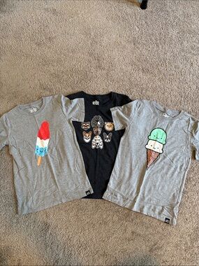 Whistle & Flute size 9-10 t shirt bundle;